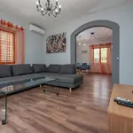 Apartment Petar
